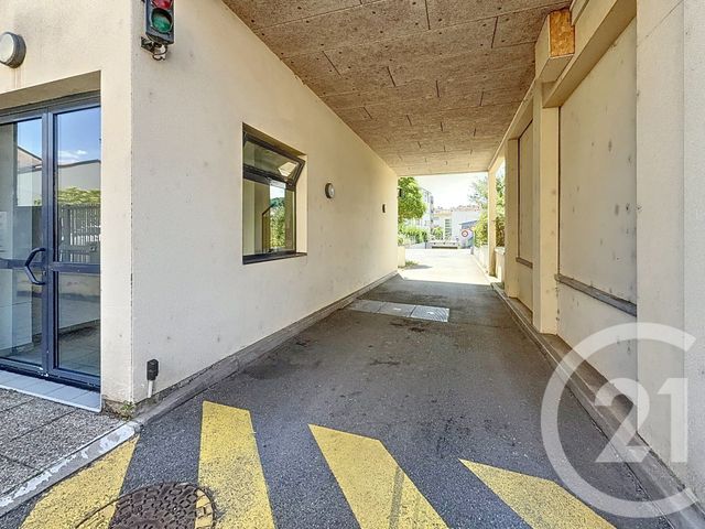 Afficher la photo en grand parking à vendre - 11.0 m2 - NANCY - 54 - LORRAINE - Century 21 Héritage